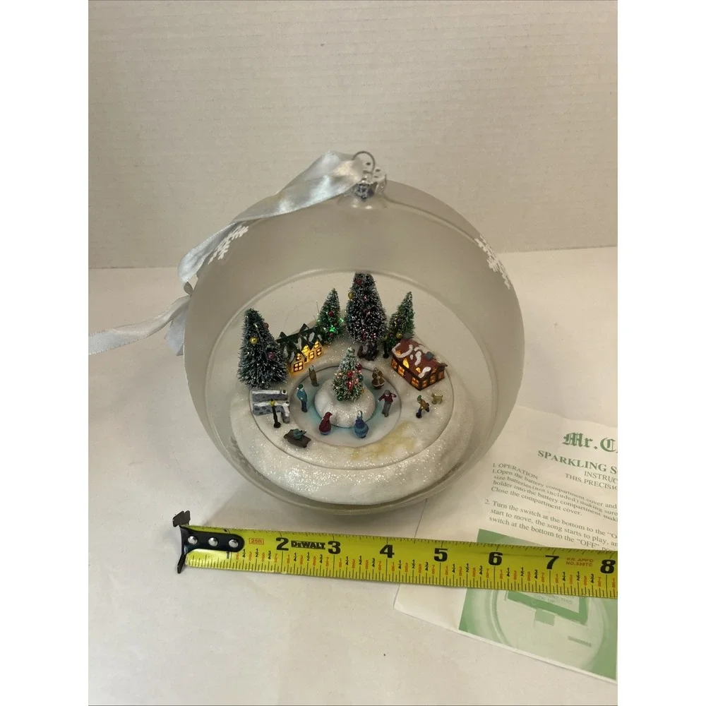 Mr. Christmas Jumbo Ornament White Village Skaters Animated Music 2007 Read
